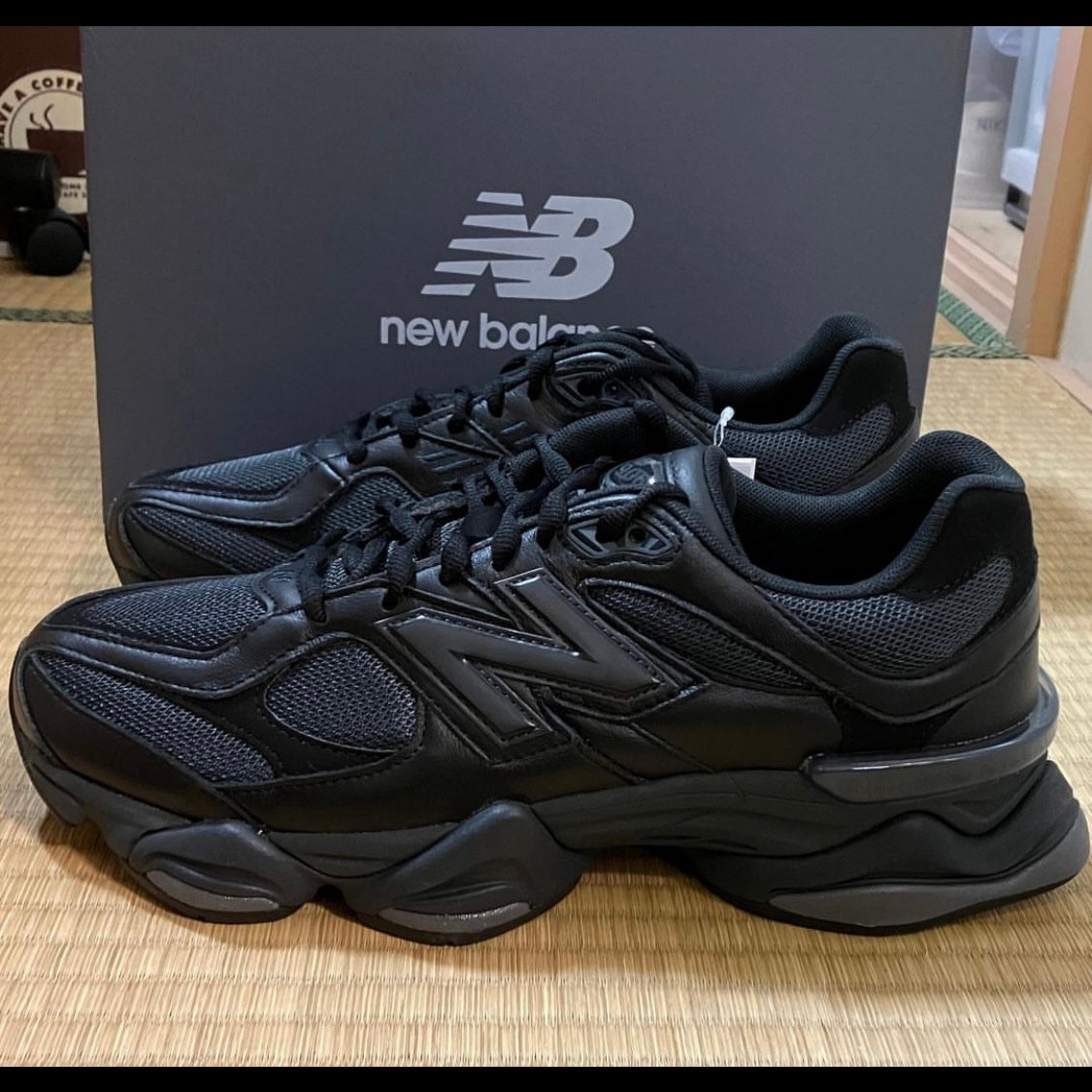 TRIPLE BLACK