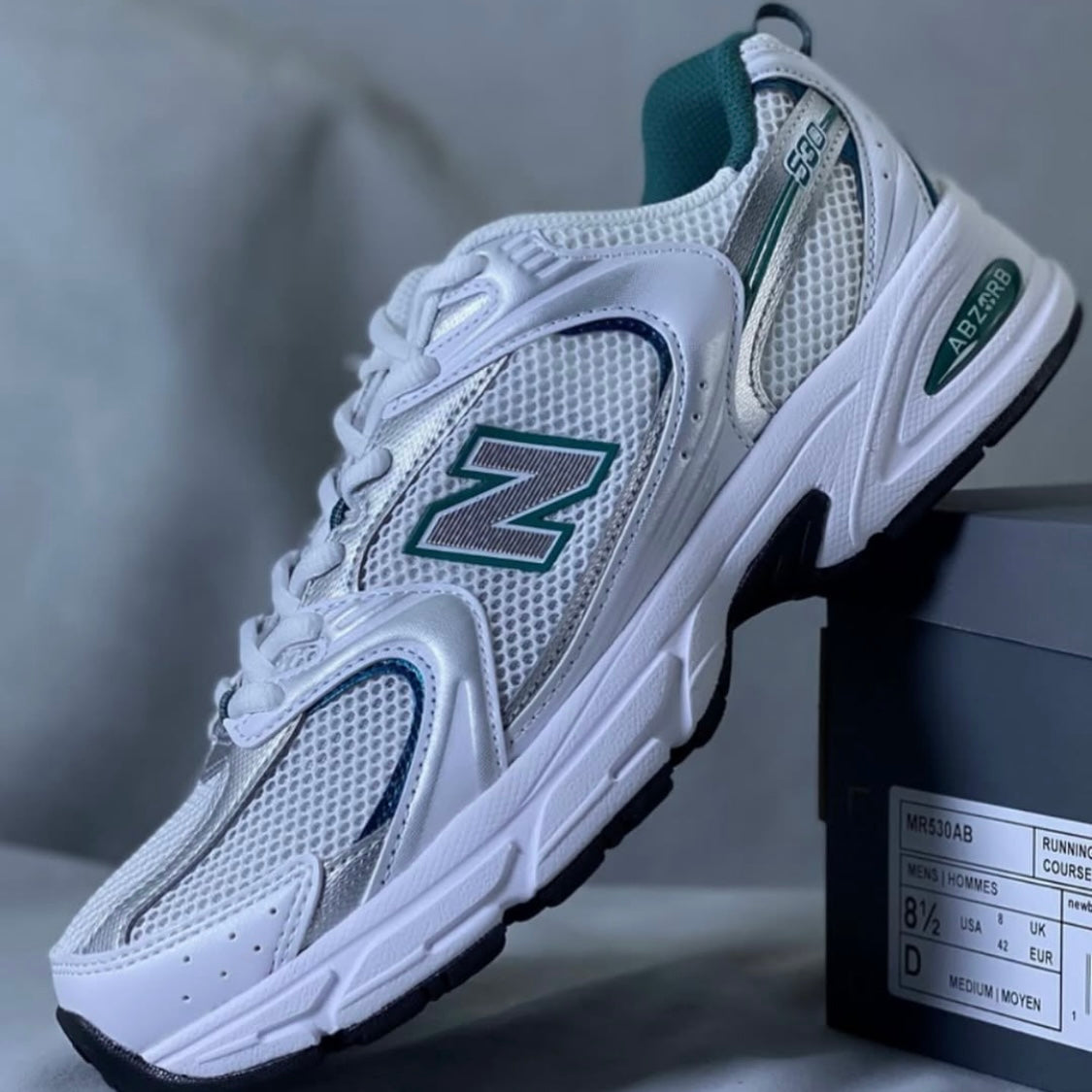 WHITE-SILVER-GREEN